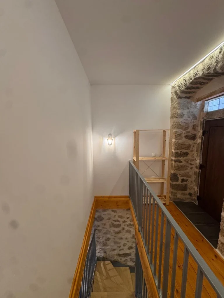 Εσωτερικός χώρος του Tsagariko Rooms στα Πράμαντα, φωτογραφία 3