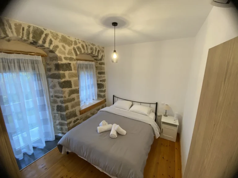 Το μεγάλο υπνοδωμάτιο του Tsagariko Rooms, φωτογραφία 4