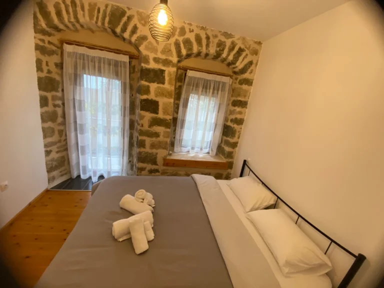 Το μεγάλο υπνοδωμάτιο του Tsagariko Rooms, φωτογραφία 2